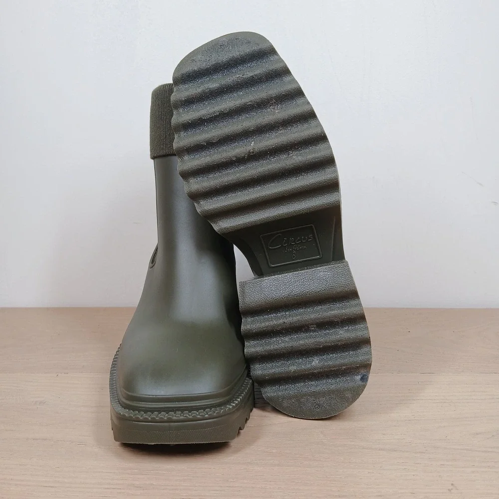 Circus by Sam Edelman Rain Boots Womens 8 Olive Green Rubber Knit Sock Lug Heel